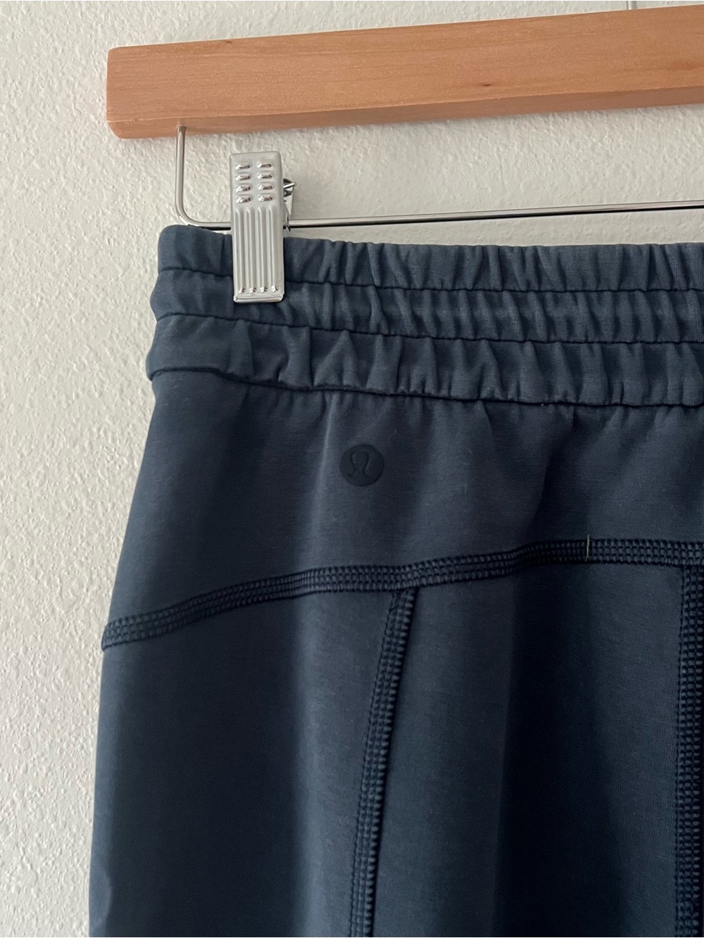 LULULEMON | Softstreme High Rise Pant in True Navy | 4 - Picture 5 of 5